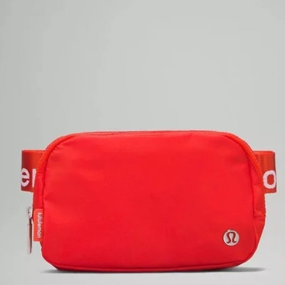 Lululemon Everywhere Belt Bag in  Solar Orange / White 1L - Picture 1 of 5